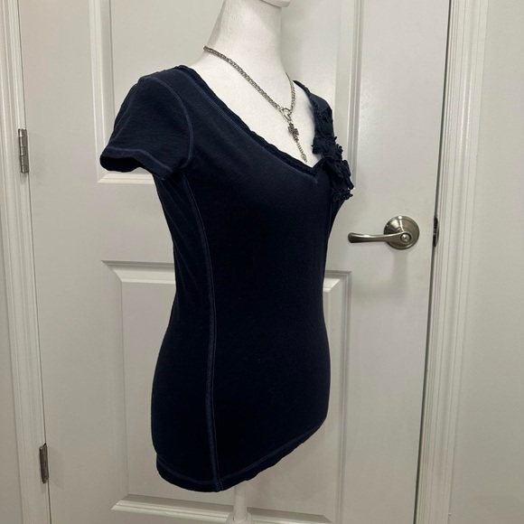 Hollister XS V-Neck Long Tee ‎♡₊˚ 🦢・₊✧ - Picture 3 of 7